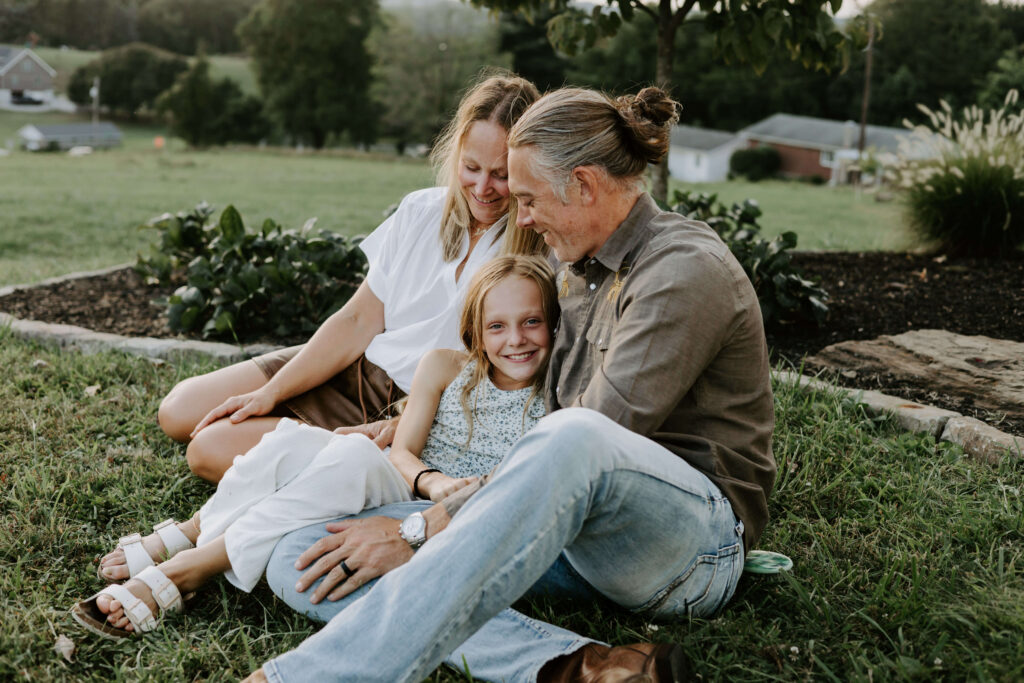 Pittsburgh family in their backyard during a family photo session